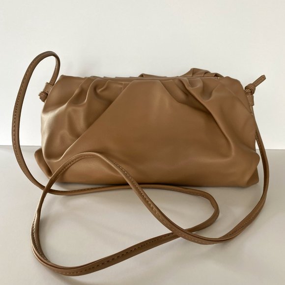 Cloud Clutch - Tan Ruched Pouch Bag - Picture 5 of 8
